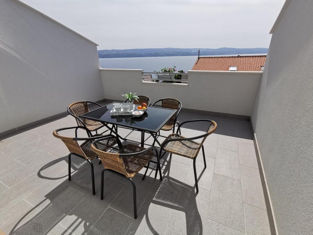 Apartments Rita Nemira Omis Exterior photo
