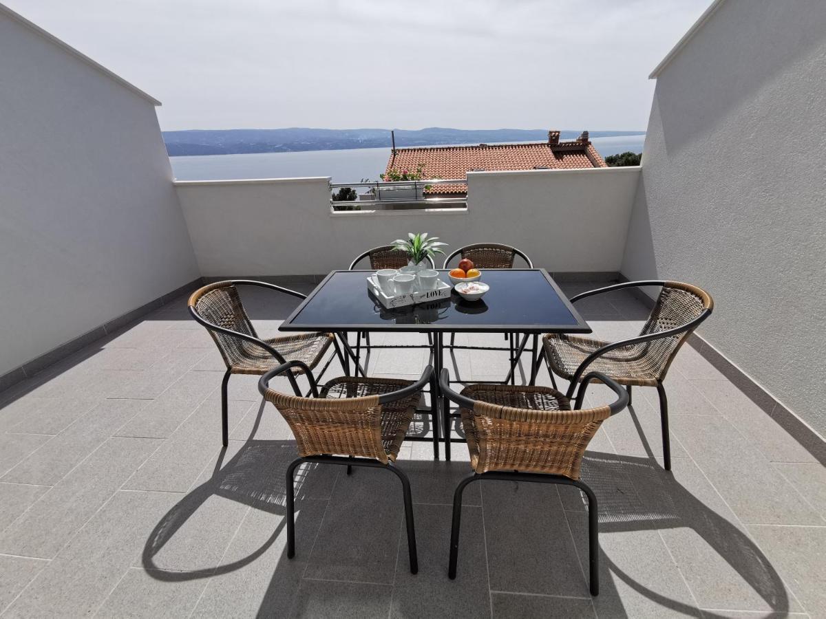 Apartments Rita Nemira Omis Exterior photo